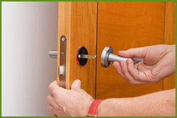 Neighborhood Locksmith Services Mount Pleasant, SC 843-605-0031 - 14-install-new-Lock