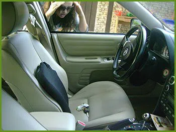 Neighborhood Locksmith Services Mount Pleasant, SC 843-605-0031 - 20-keys-locked-in-car